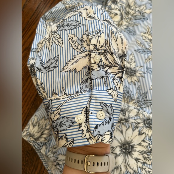 Chaps Garden Daisy Blouse - Picture 9 of 16